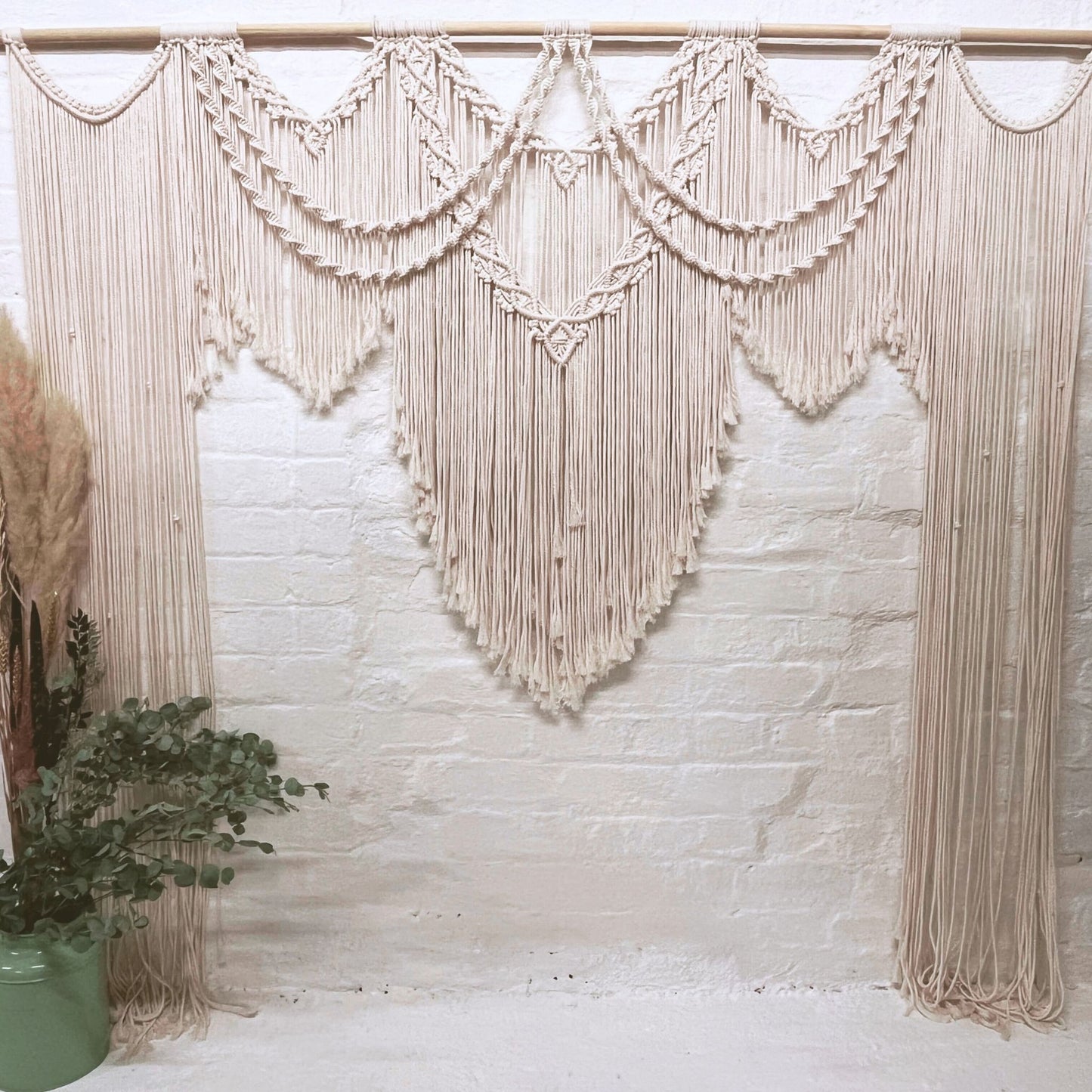 Macramé Wedding Backdrop Pattern