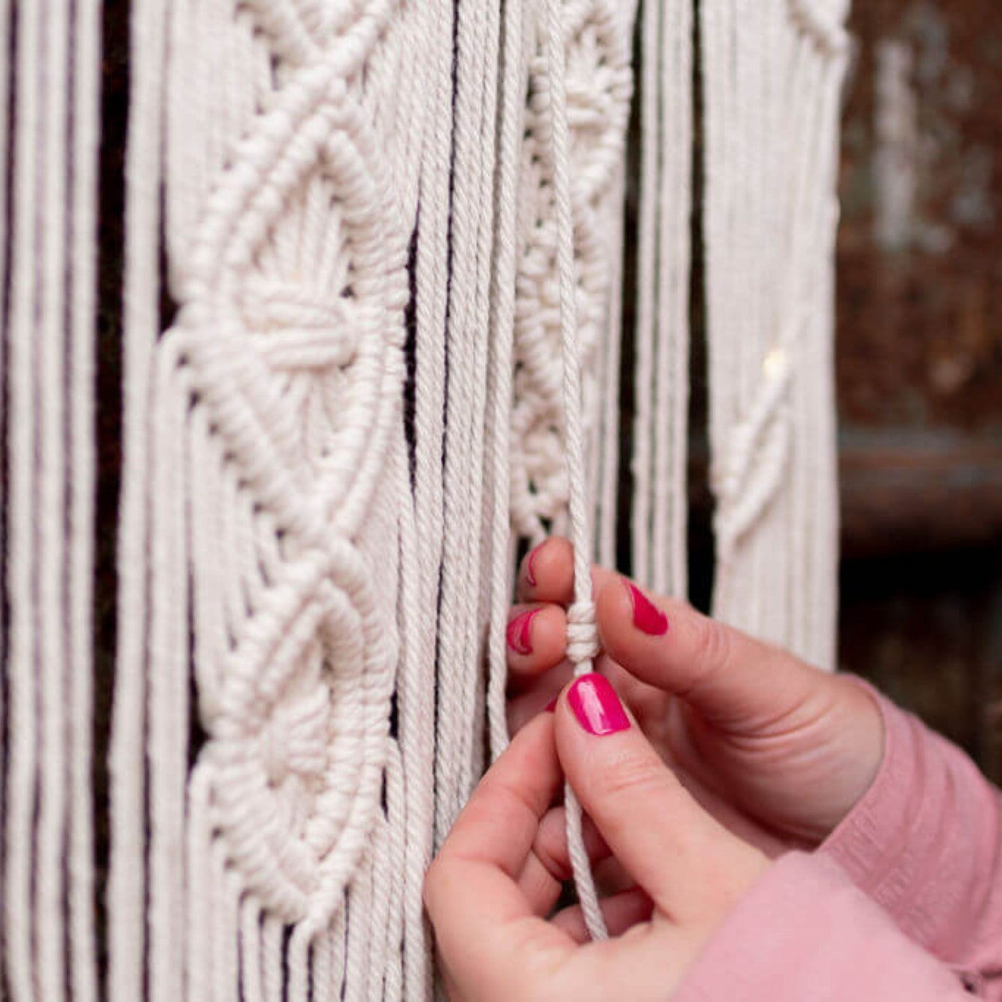 Macramé Wedding Backdrop Pattern